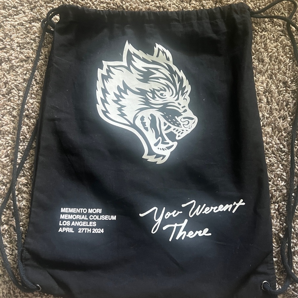 Darc Sport Black Drawstring Bag with Wolf Graphic